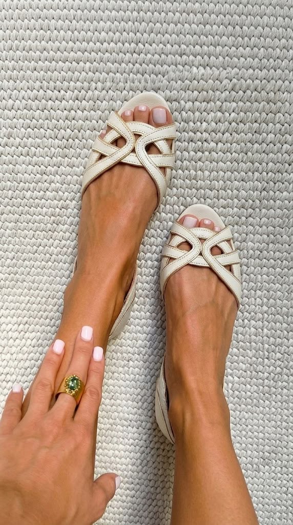 Camilla | Elegantes Sandalias Trenzadas Color Crema