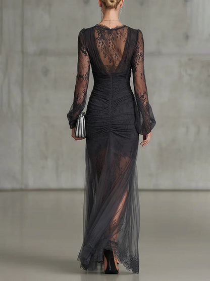 CENIZA | Vestido Maxi Gris Oscuro de Encaje con Mangas Largas y Abertura