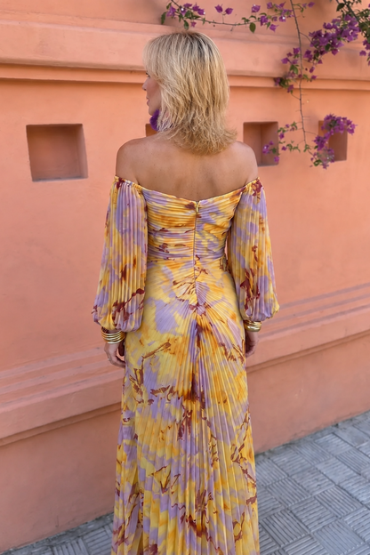 Vestido Largo Floral con Escote Profundo