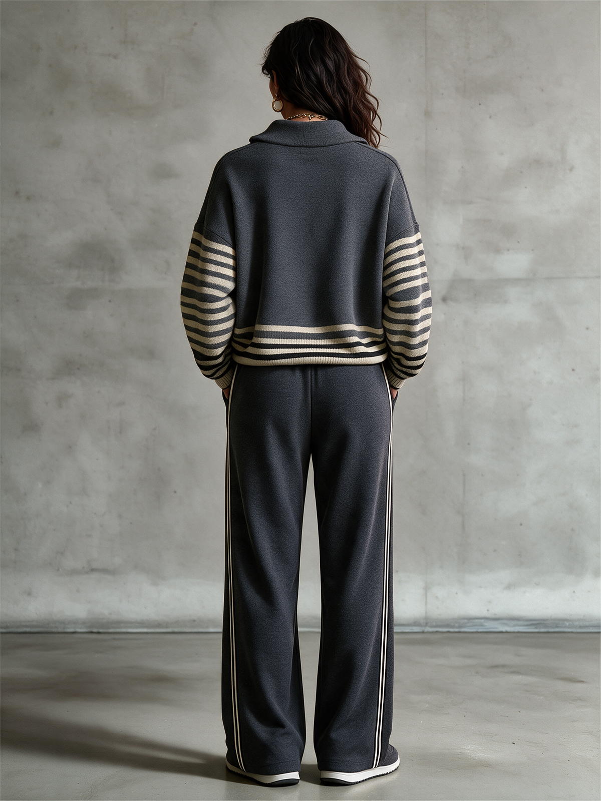 Aitana | Conjunto de sudadera con media cremallera y paneles de rayas y pantalón de pierna ancha