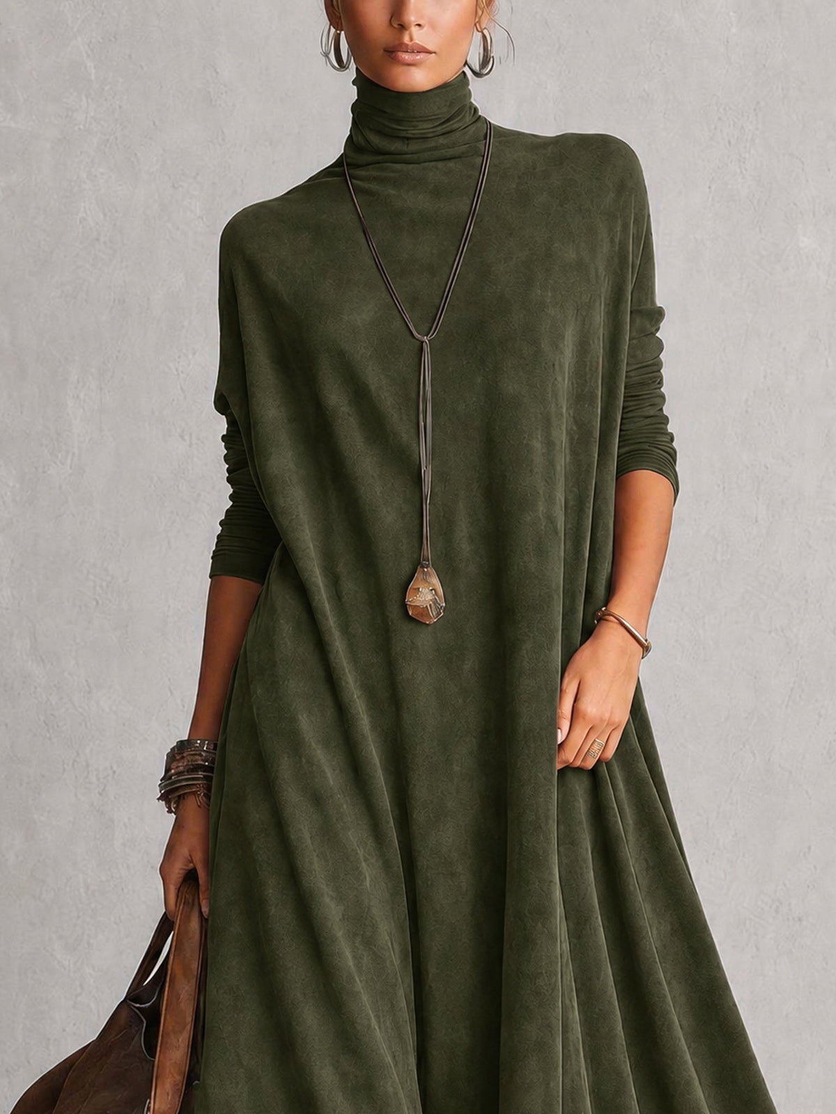 Abril | Vestido Largo de Antelina con Bajo de Encaje
