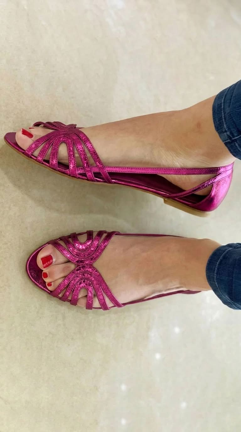 Eleonora | Sandalias Doradas Ligeras de Verano