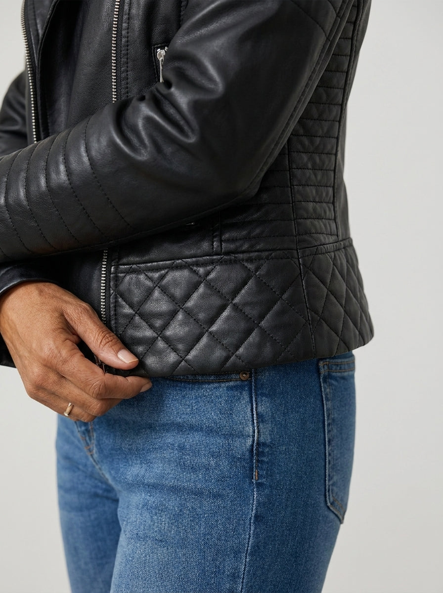 Chaqueta Corta Biker de Polipiel Negra