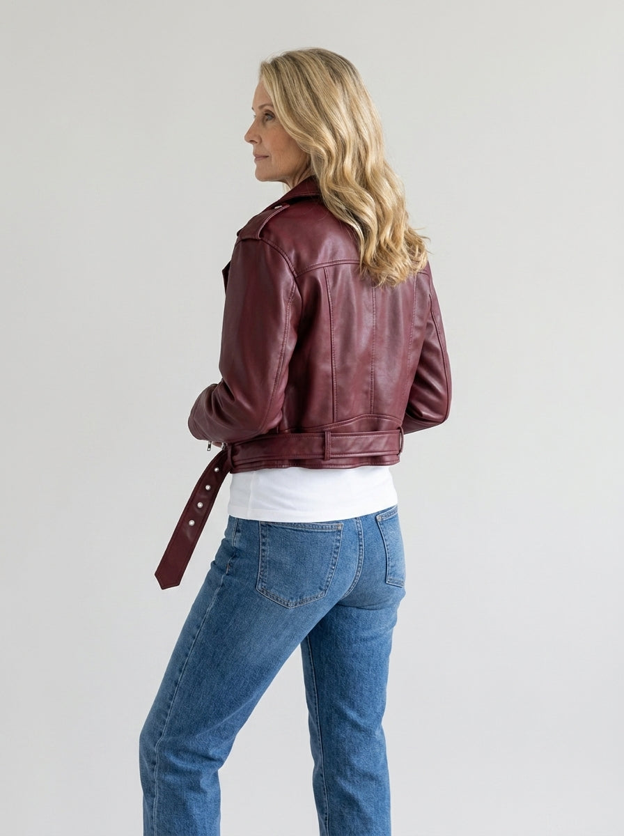 Chaqueta Corta de Polipiel con Cuello Mao