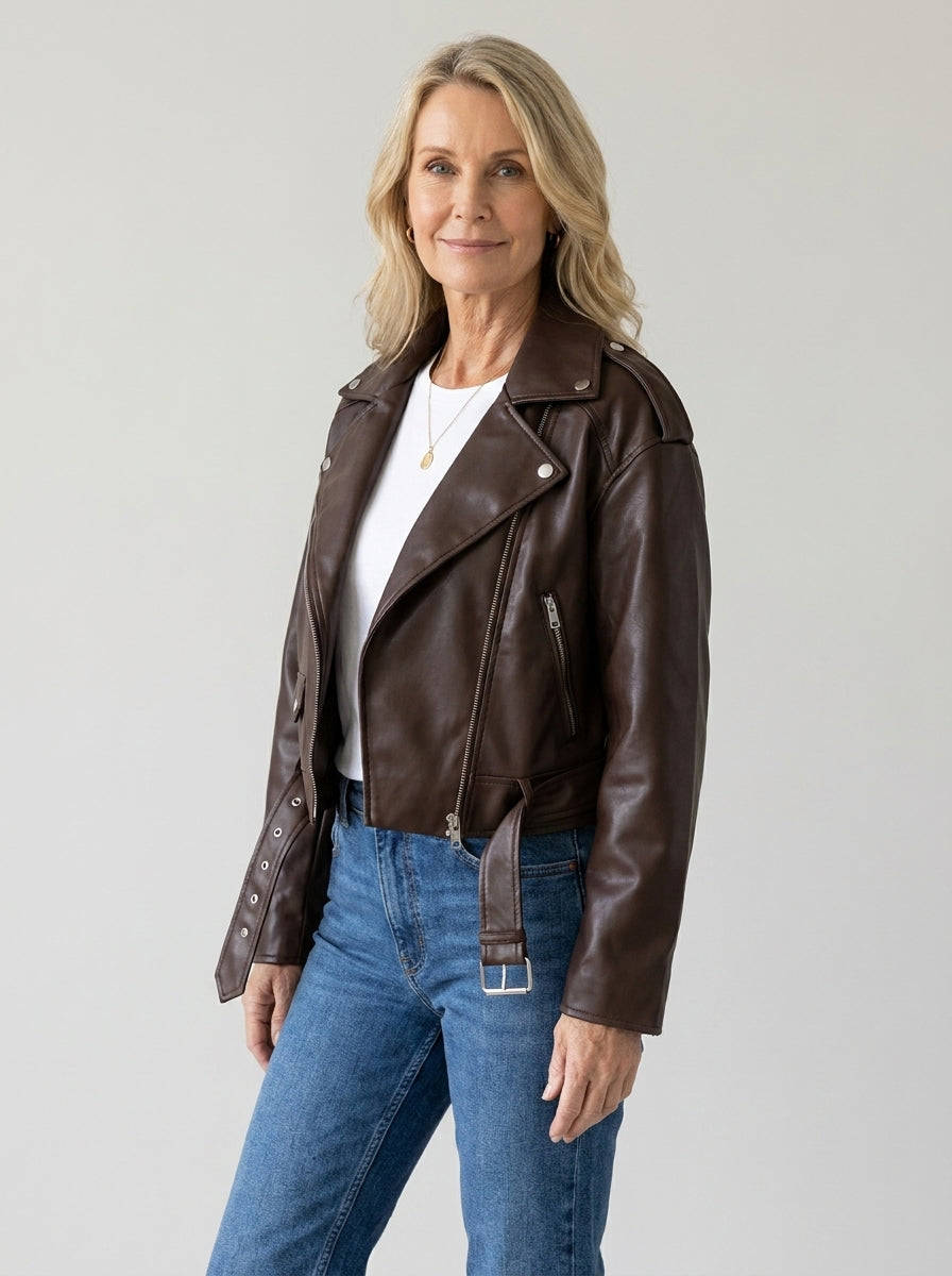 Chaqueta Corta de Polipiel con Cuello Mao