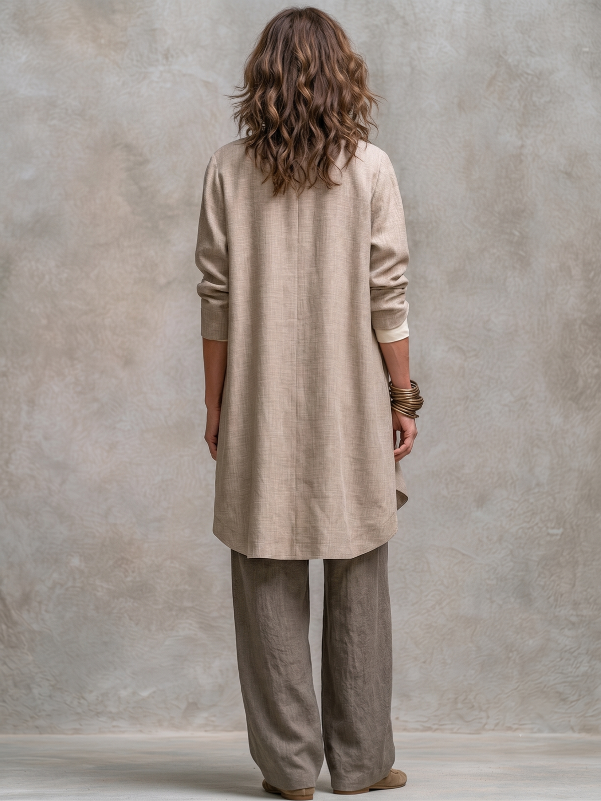 Costanza - Conjunto Elegante de Tres Piezas en Beige y Gris con Pantalón Palazzo en Capas