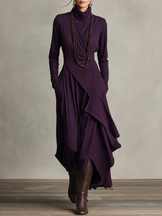 Doina | Vestido maxi plisado asimétrico con cuello alto