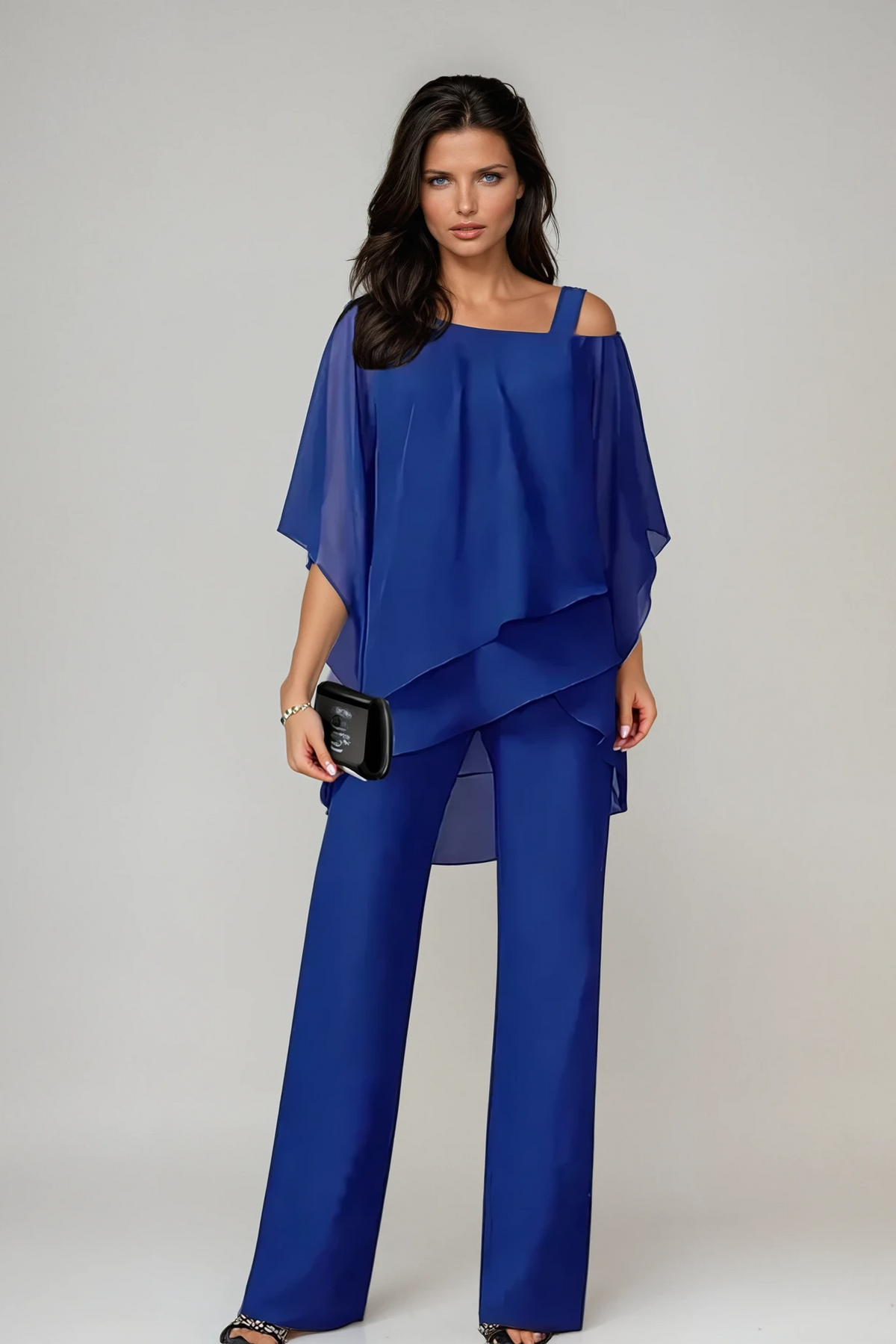 Conjunto Poncho Asimétrico y Pantalón Fluido