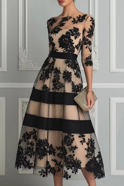 Vestido de Encaje Floral y Tul